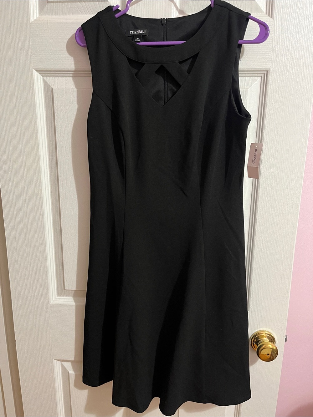 Roz & Ali Black Sleeveless Midi Dress with V-Cut Detail